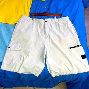 Nike Sportswear Beige Cargo Shorts - 40 - classic